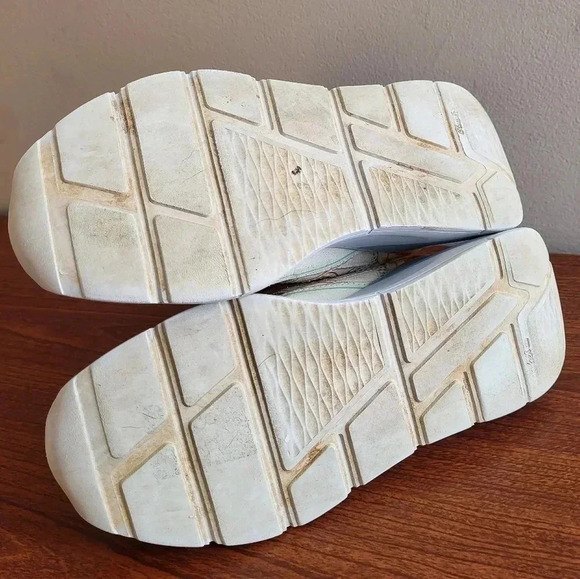 D.A.T.E. FUGA a Contemporary Brand Designed in Italy Colorblock Sneakers(6.5) - Picture 13 of 13